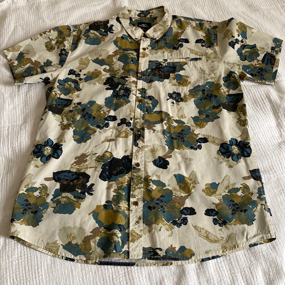 O’Neill mens short sleeved 100% cotton button down shirt, size XL